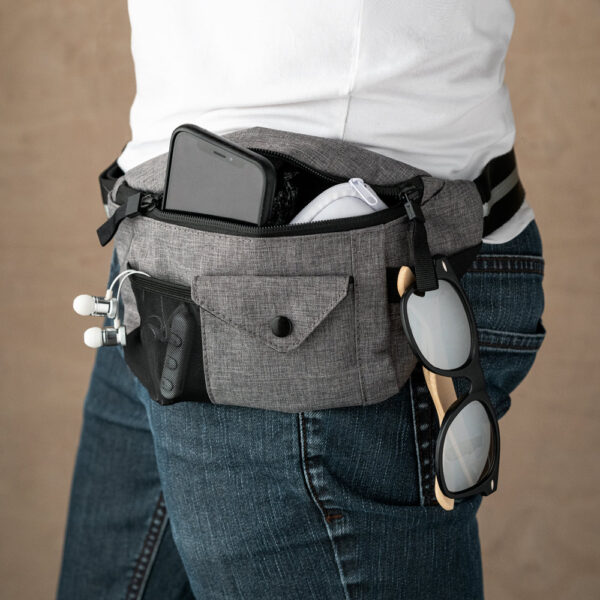 Waist pouch