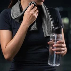 Giftology DEVON Cooling Towel In Plastic Bottle 800 Ml Black