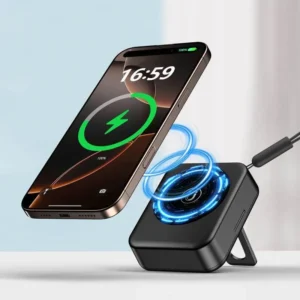 ROMONT Giftology 6 In 1 Mag Wireless Charger Multicable Cleaning Kit